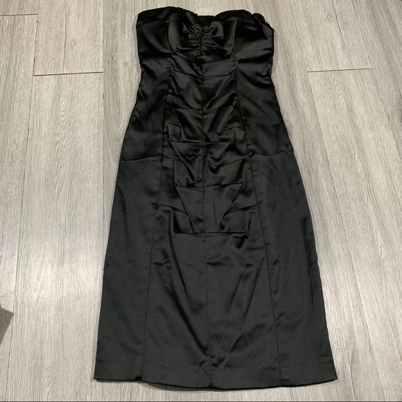 Cache NWT Black Satin Strapless Satin Dress size 6 - Picture 4 of 6